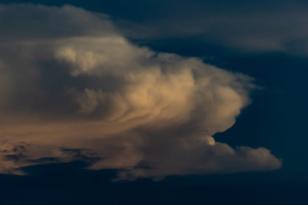 Cloudscape has been developing in gorgeous form. The sky is filled with beautiful clouds.
