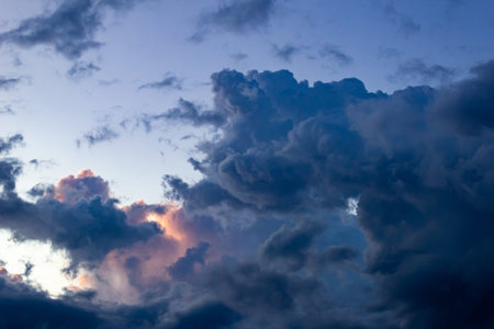 Cloudscape has been developing in gorgeous form. The sky is filled with beautiful clouds.