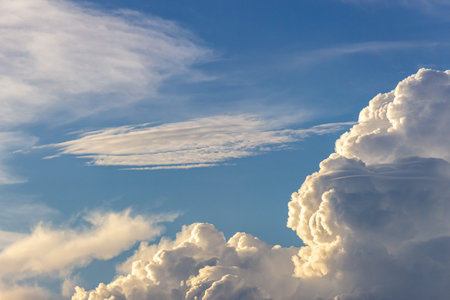 Cloudscape has been developing in gorgeous form. The sky is full of beautiful clouds.