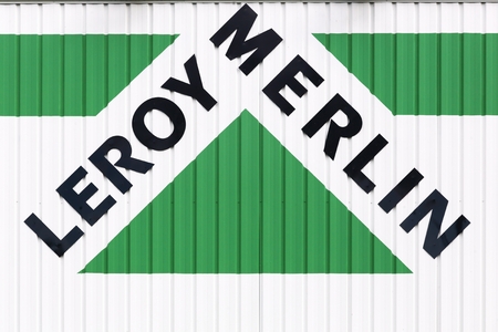 Macon, France - October 10, 2017: Leroy Merlin logo on a wall. Leroy Merlin is a French home improvement and gardening retailer serving several countriesのeditorial素材