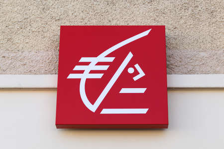 Montmerle, France - October 18, 2020: Caisse d'epargne logo on a wall. Caisse d'epargne is a French semi cooperative banking group, founded in 1818, with around 4700 branches in Franceのeditorial素材
