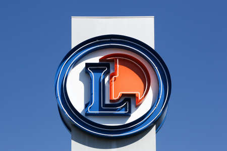 Tarare, France - May 31, 2020: Leclerc logo on a panel. Leclerc is a french hypermarket chain Leclerc and has more than 500 locations in France and more than 110 stores in Europeのeditorial素材