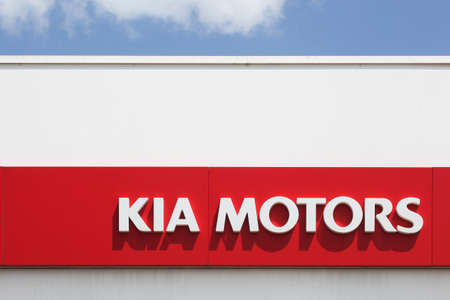 Villefranche, France - July 10, 2021: Kia Motors sign on a wall of a dealership. Kia Motors Corporation headquartered in Seoul, is South Korea's second largest automobile manufacturerのeditorial素材