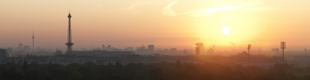 Sunrise over Berlin seen from the Teufelsbergの写真素材