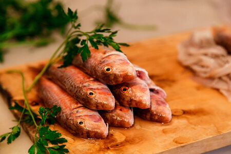 raw fish to cookの写真素材