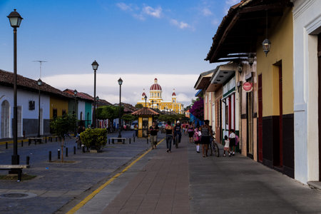 La calzada Street view from Granada Nicaraguaのeditorial素材