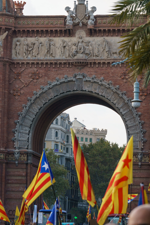 Barcelona, Catalonia, Spain, October 10, 2017: people on rally support for independence of Catalunya in Passeig Lluis Companys.のeditorial素材