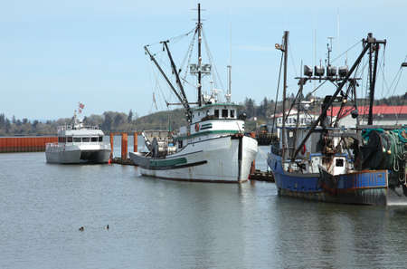Fishing boats in Astoria Oregon. のeditorial素材