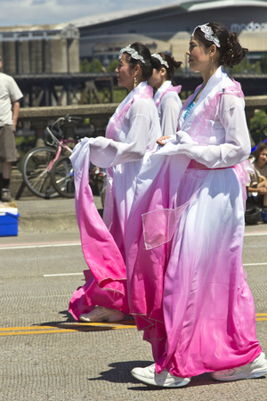 PORTLAND - JUNE 7  Rose Festival annual parade through downtown June 7, 2014のeditorial素材