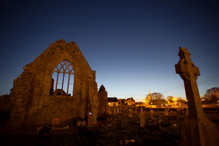 Night view of Athenry Dominican Friary, dedicated to Saints Peter and Paul,found at 1241, with cemitary.のeditorial素材