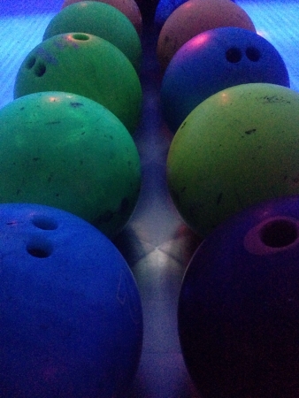 Colorful Bowling Ballsの素材