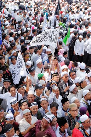 Jakarta, Indonesia - December 2, 2018: thousands of Indonesian Muslims gather again in Jakarta, the grand reunion 212のeditorial素材