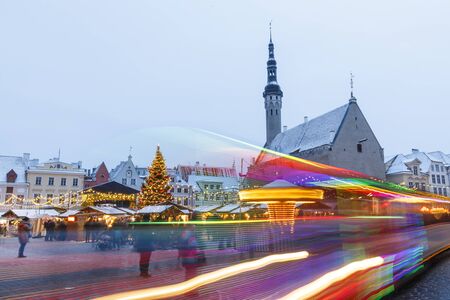 TALLINN, ESTONIA - DECEMBER 22, 2018: People visit christmas market in the old town of Tallinn, capital of Estonia on December 22, 2018のeditorial素材
