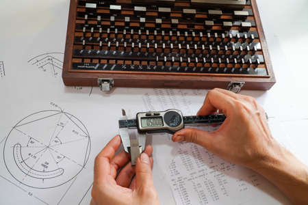 Digital micrometers and digital vernier calipers perform calibration on block grades,Gauge Blocks...