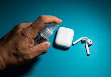 cleaning earphone sanitizer to prevent from  virus, covid 19