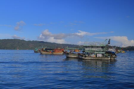 Kota Kinabalu, Sabah/Malaysia - December 21 2019 : Fishing boats mooring in the sea of Kota Kinabalu which the capital of Sabah, Malaysia.のeditorial素材