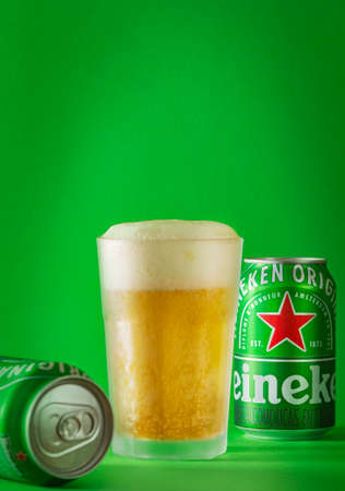 Lima, Peru - August 10 2020: Heineken beer can green background. Heineken beer is the flagship product of Heineken International.のeditorial素材