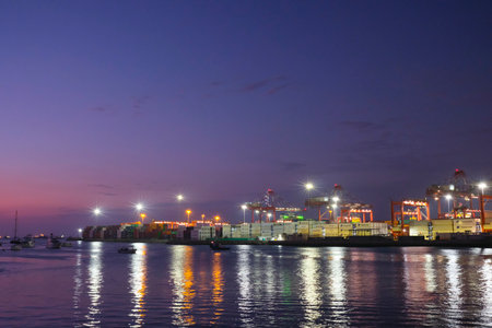 View of dock and containers in the port of Callaoのeditorial素材