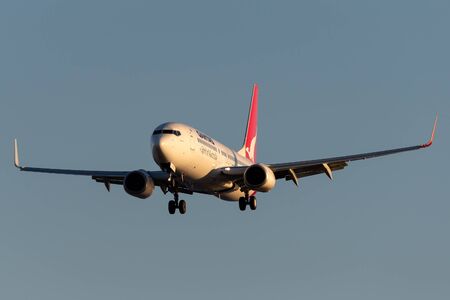 Adelaide, Australia - June 10, 2013: Qantas Boeing 737 aircraft on approach to land at Adelaide Airport.のeditorial素材