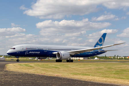 Farnborough, UK - July 16, 2014:  Boeing 787-9 âDreamlinerâ commercial airline aircraft N789EX.のeditorial素材