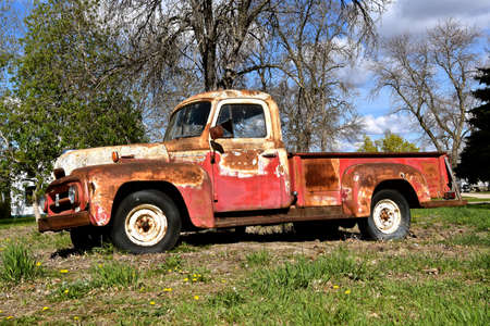 LIDGERWOOD, NORTH DAKOTA, May 9, 2021: The old rusty pickup is a product of the International Harvester Company which was a United States manufacturer of agricultural machinery, construction equipmentのeditorial素材