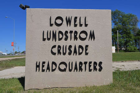 SISSETON SOUTH DAKOTA, May 27, 2021; The sign indicates the headquarters of the Lowell Lundstrom Crusade, a former evangelist and singer from Sisseton.のeditorial素材