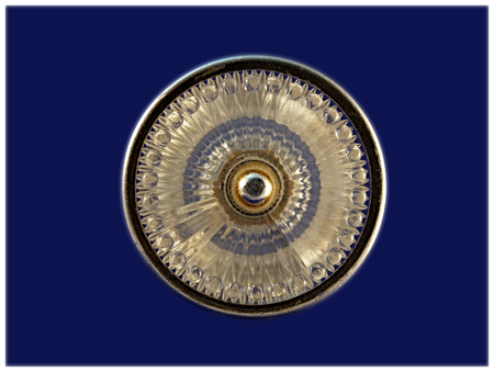 Circle shapes & patterns in old radio knob