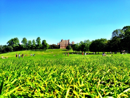 Wollaton Hall in the sunshineの素材