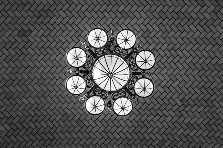 Registry room at Ellis island immigration center between 1900 and 1024 processed 5,000 immigrates per dayのeditorial素材