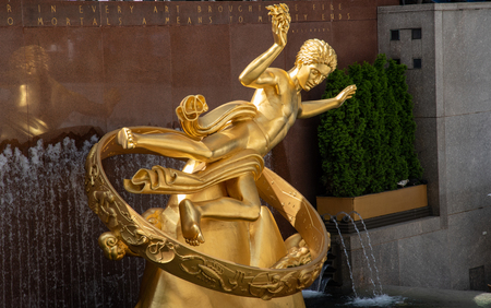Statue of Prometheus in the Rockefeller Center in the heart of Manhattanのeditorial素材