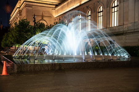 Fountain of the Metropolitan museum of art at night in NYCのeditorial素材