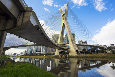 Octavio Frias de Oliveira Bridge, or Ponte Estaiada, in Sao Paulo, Brazilのeditorial素材