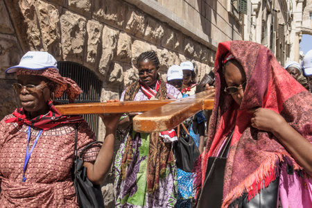 JERUSALEM - APRIL 18, 2014  Pilgrims from all over the world commemorating the crucifixion of Jesus...