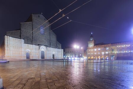 The Basilica of San Petronio and Piazza Maggiore, in Bologna, Emilia-Romagna, Italyの写真素材