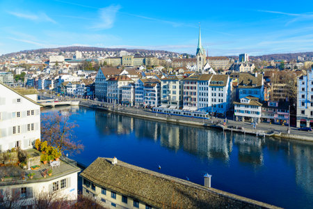 ZURICH, SWITZERLAND - DECEMBER 24, 2015: View of the Old Town Altstadt, on the east bank of the Limmat River, with local businesses, locals and visitors. In Zurich, Switzerlandのeditorial素材
