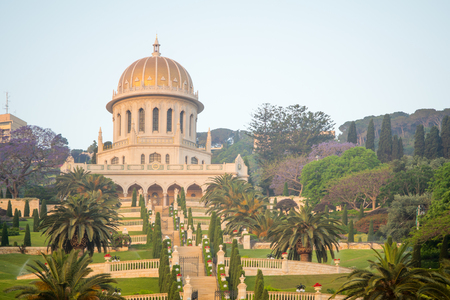 View of the Bahai gardens and shrine at sunrise, in Haifa, Israelの写真素材