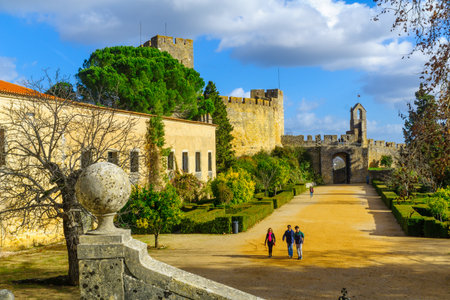 TOMAR, PORTUGAL - DECEMBER 27, 2017: The yard of the Convent of Christ, with visitors, in Tomar, Portugalのeditorial素材