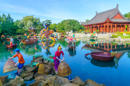 Montreal, Canada - September 09, 2018: Chines style statues in the Botanical Gardens, with visitors, in Montreal, Quebec, Canadaのeditorial素材
