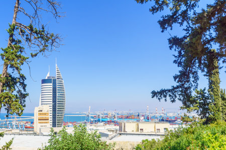 Haifa, Israel - August 22, 2019: View of the downtown and the port, in Haifa, Israelのeditorial素材