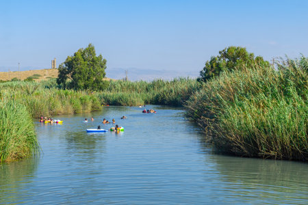 Nir David, Israel - August 23, 2020: View of Nahal HaKibutzim, with visitors, in the Spring Valley Park (Park Hamaayanot), Northern Israelのeditorial素材