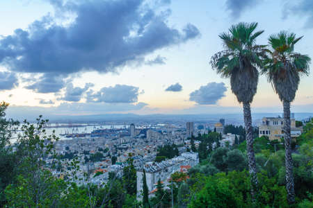 Sunrise view of downtown Haifa, with the Bahai Shrine and the harbor. Northern Israelの写真素材