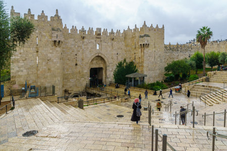 Jerusalem, Israel - November 20, 2021: Scene of the Damascus gate, in the walls of the old city, with pedestrians. Jerusalem, Israelのeditorial素材