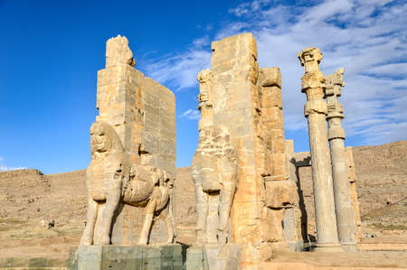 Ruins of majestic gates at Persepolis, the ancient capital of Persian empire, located near Shiraz in Iranのeditorial素材