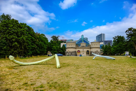 Luxembourg city, Luxembourg - July 15, 2019: Fort Thungen known as Three Acorns fortress and the MUDAM museum in Luxembourg city, Europeのeditorial素材