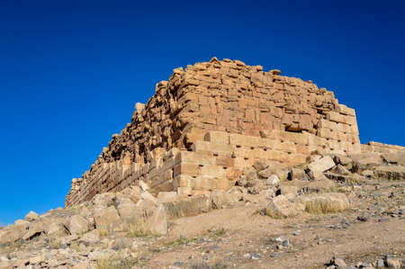 Tall-e Takht, the Throne Hill, or the Throne of Solomon, a citadel located at Pasargadae in Iranの写真素材