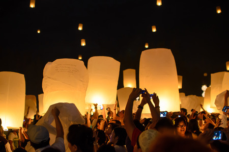 CHIANG MAI, THAILAND - NOVEMBER 16 : Unidentified people play sky lantern on November 16,2013 in Loi...