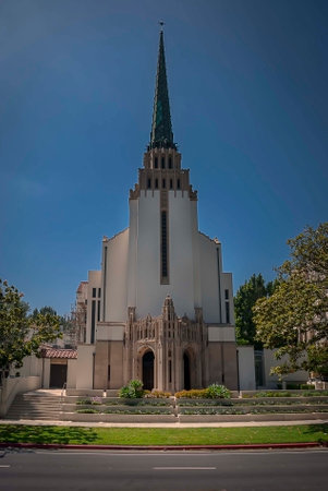 The Westwood United Methodist Church on Wilshire Boulevard, Los Angelesのeditorial素材