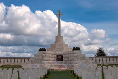 Tyne Cot Cemetery is located near Ypres in Belgium and is the largest British military cemetery in the worldのeditorial素材
