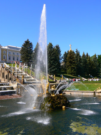 The Grand Cascade at Peterhof near St Petersburg, Russiaのeditorial素材