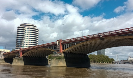 Vauxhall Bridge spanning the River Thames in London, UKの写真素材